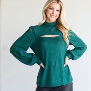 💋Emerald Green Super Soft Keyhole Top